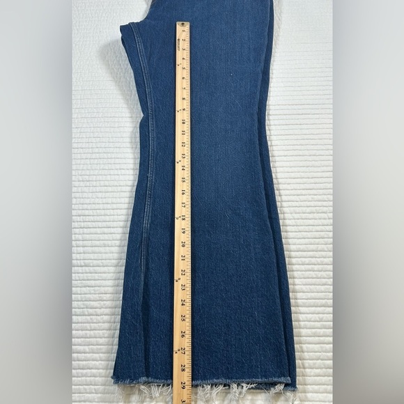 NWT Abercrombie & Fitch “Curve Love”Jeans. High Rise. Vintage Flare. Siz… - Picture 11 of 11